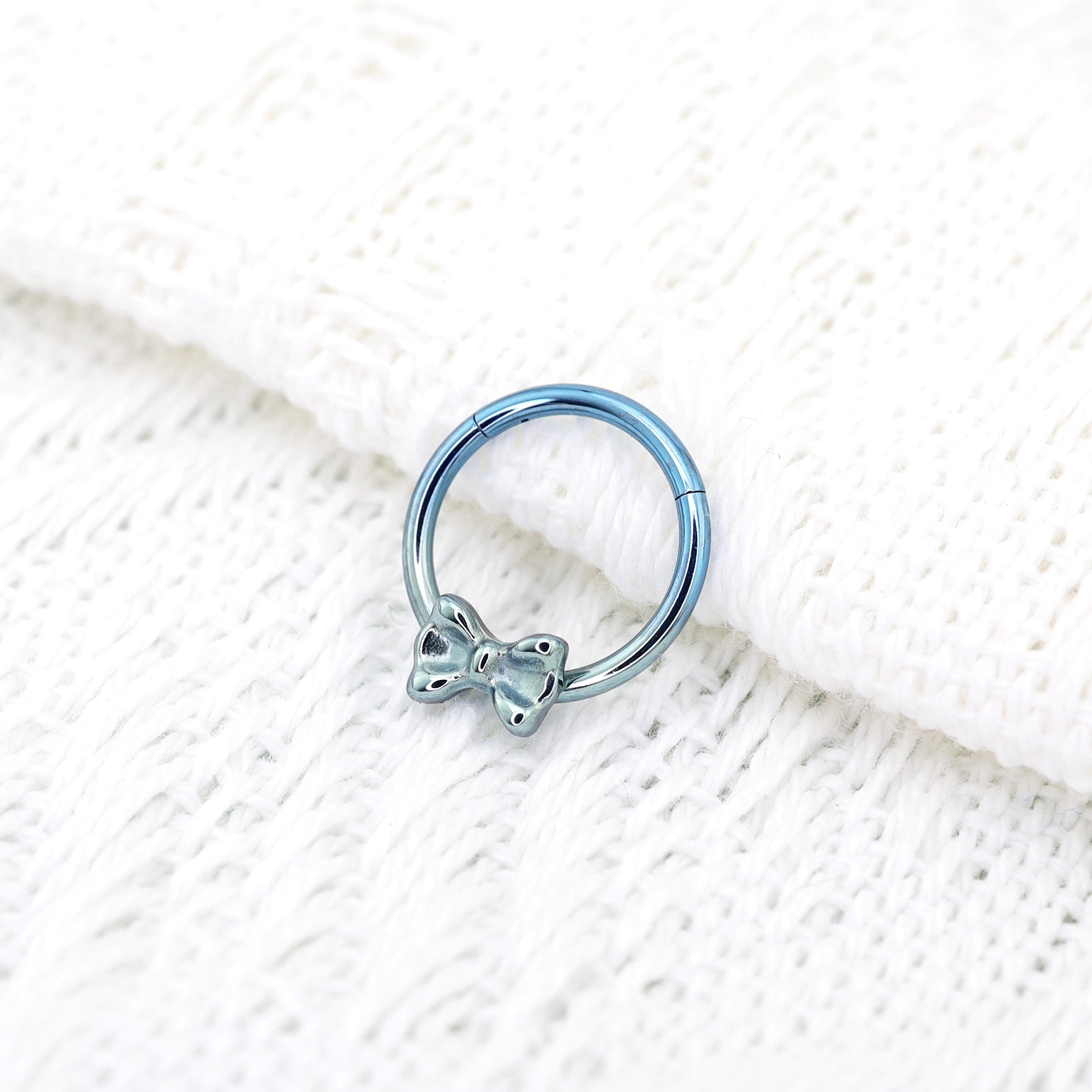 16G Bow Titanium Segment Hoop