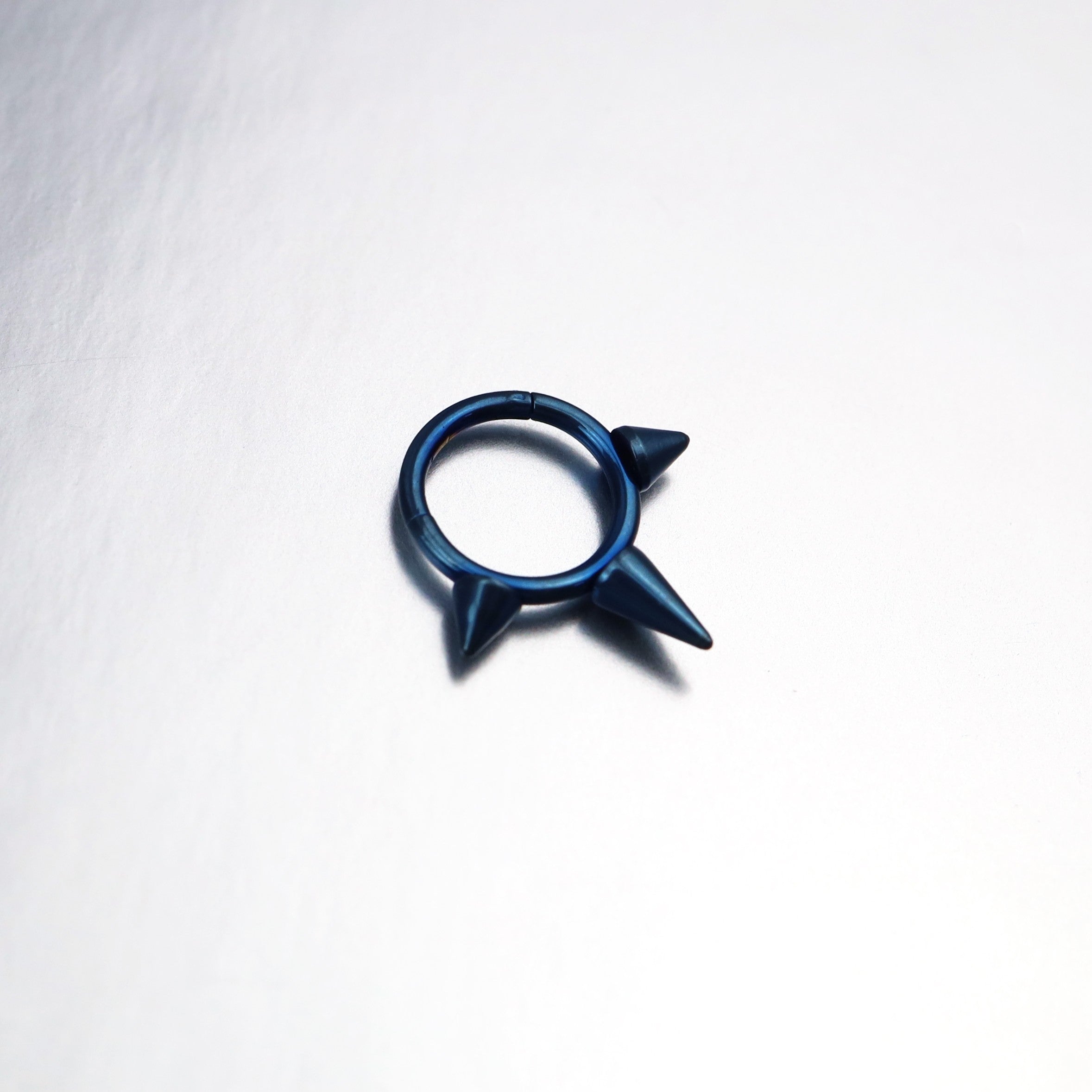 Stainless steel Tapered Spike Hoop