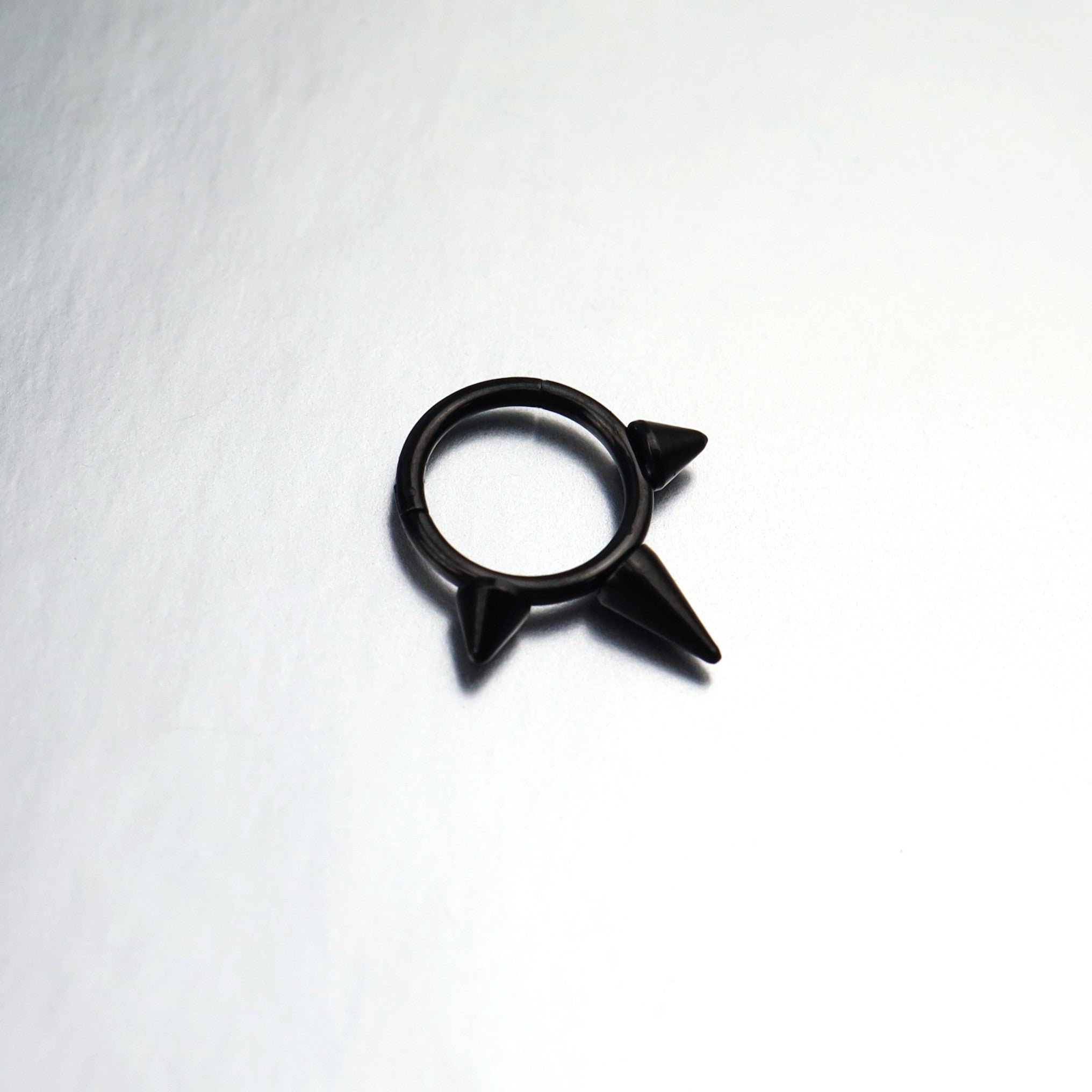 Stainless steel Tapered Spike Hoop