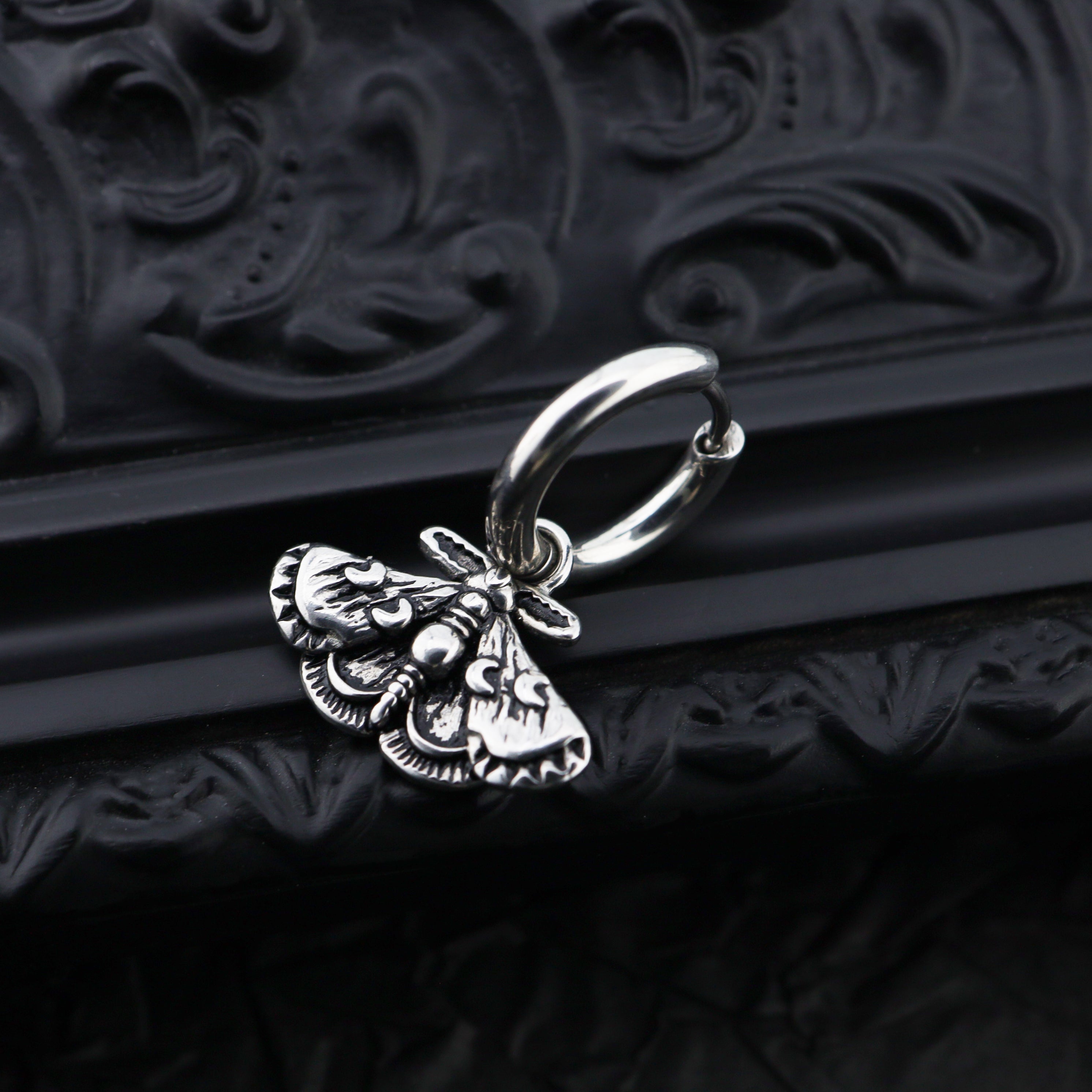 Gothic Moth Insect Pendant tainless steel Earrings ph1