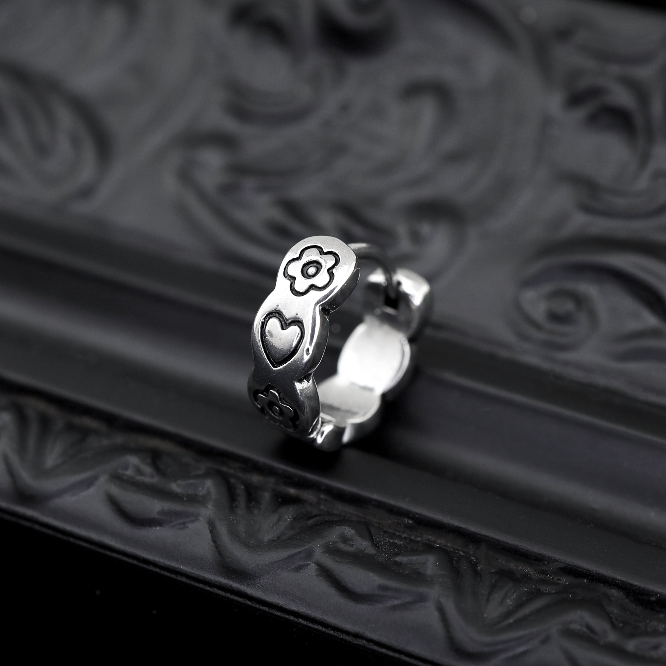 Minimalist Engraved Heart & Flower tainless steel Earrings ph1