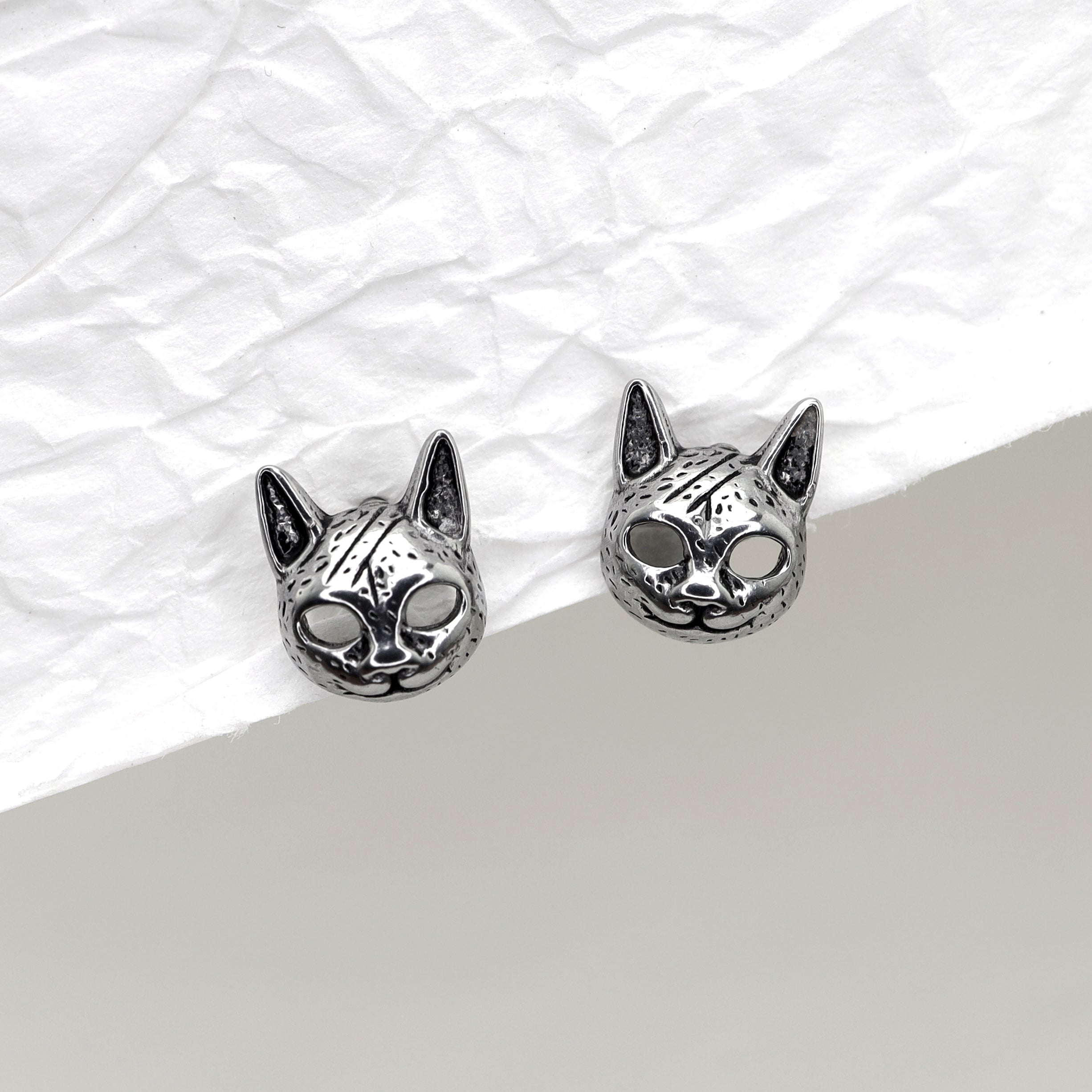 Vintage Openwork Cat Head stainless steel Ear Studs ph1