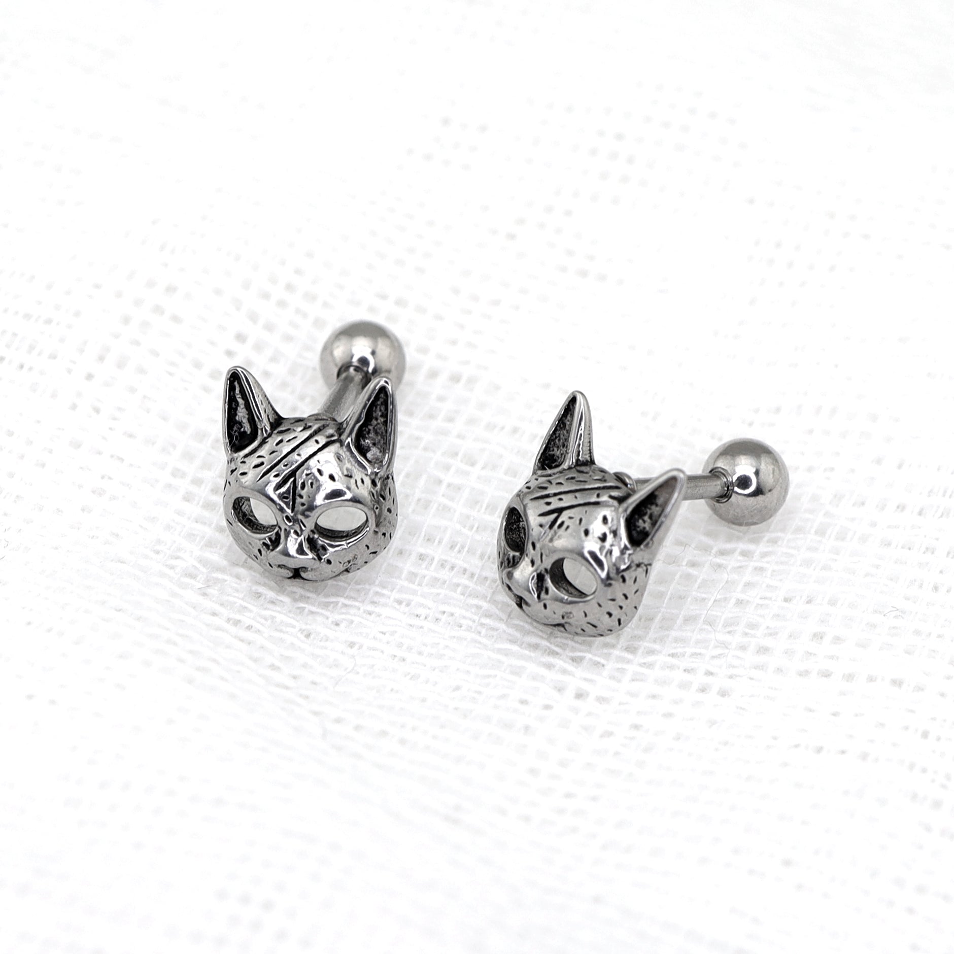 Vintage Openwork Cat Head stainless steel Ear Studs ph1