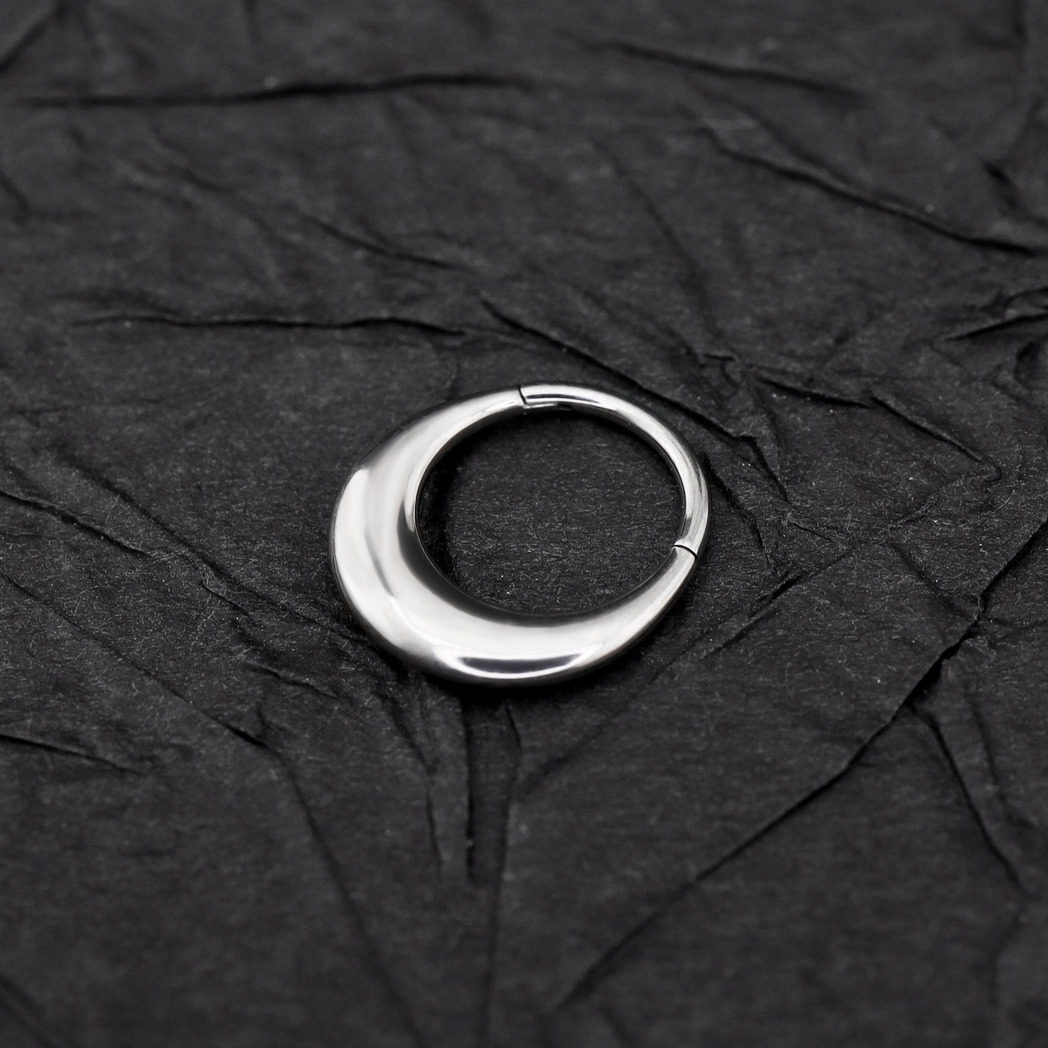 Simple Moon Titanium Segment Hoop ph1