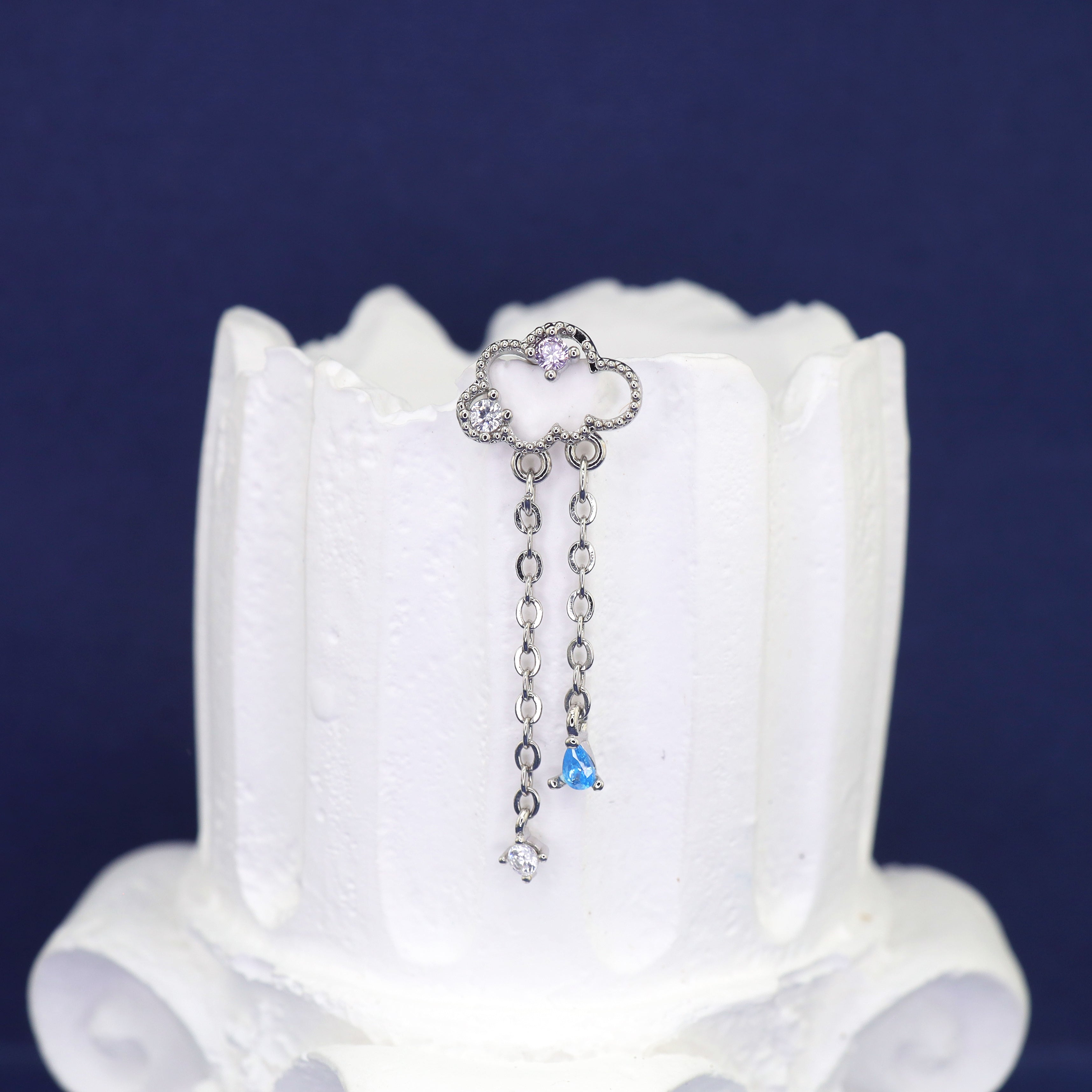 Thin Gauge Cloud & Raindrop Pendant Ear Stud ph1