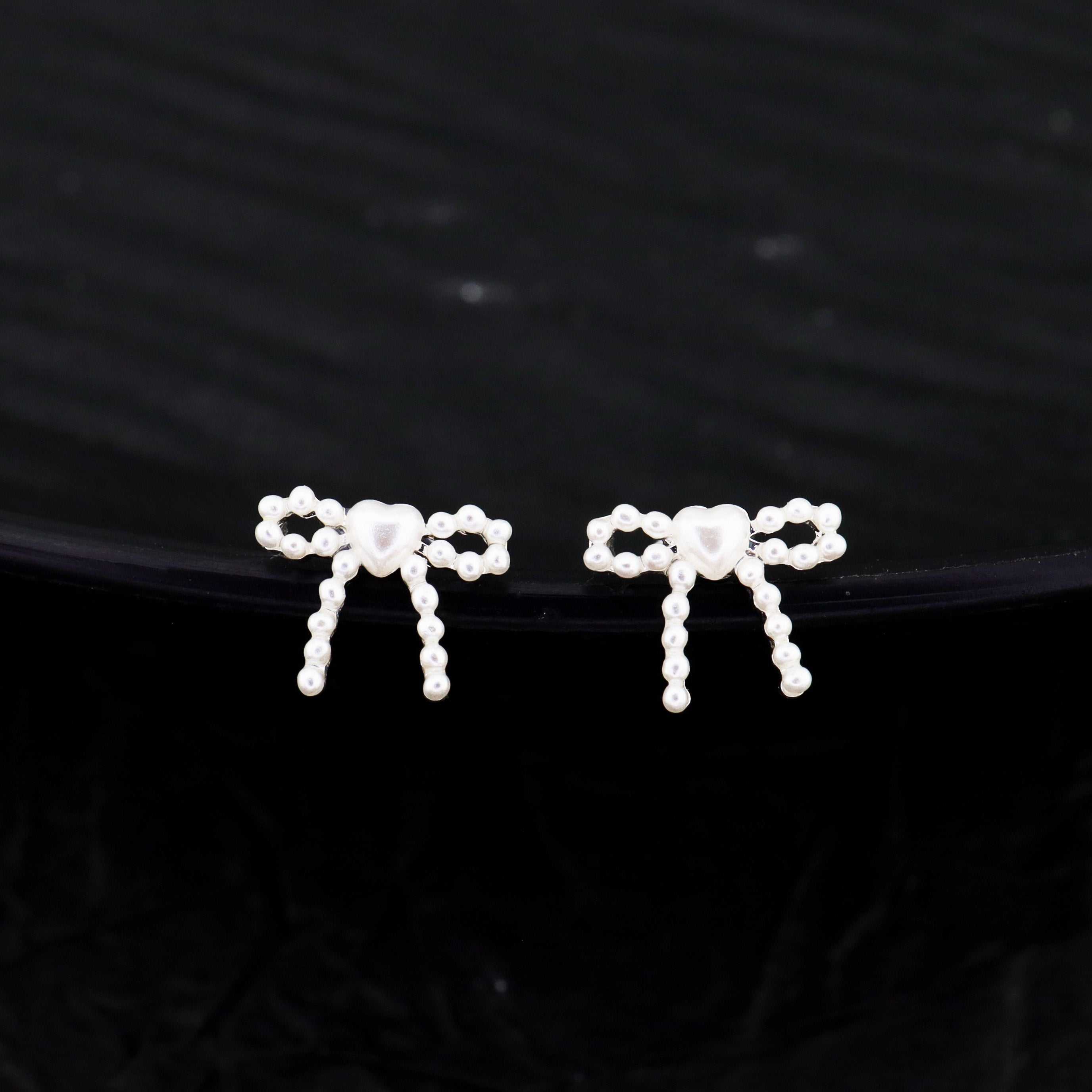 Heart Pearl Bow stainless steel Ear Studs ph1