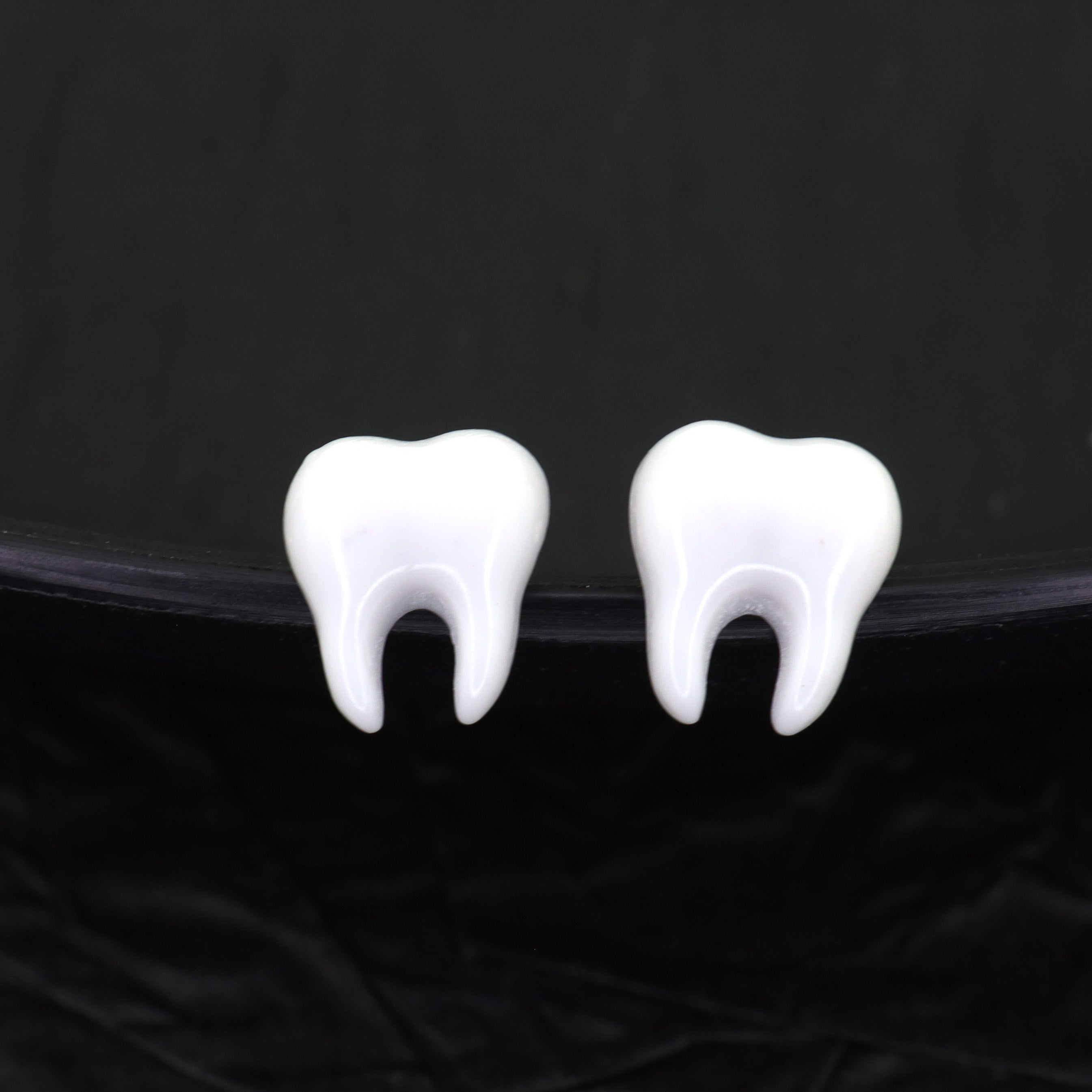 White Tooth Externally Threaded stainless steel Studs ph1