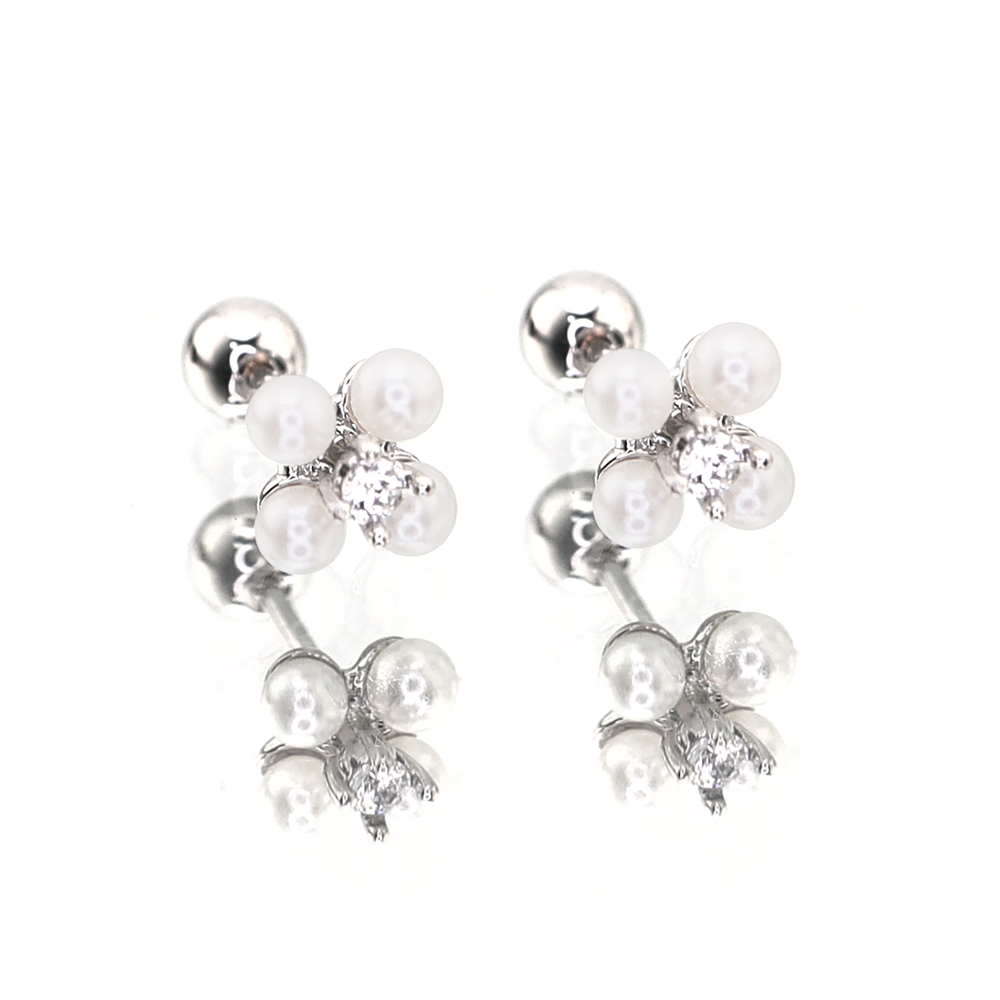 Pearl & Clover stainless steel Ear Studs ph1