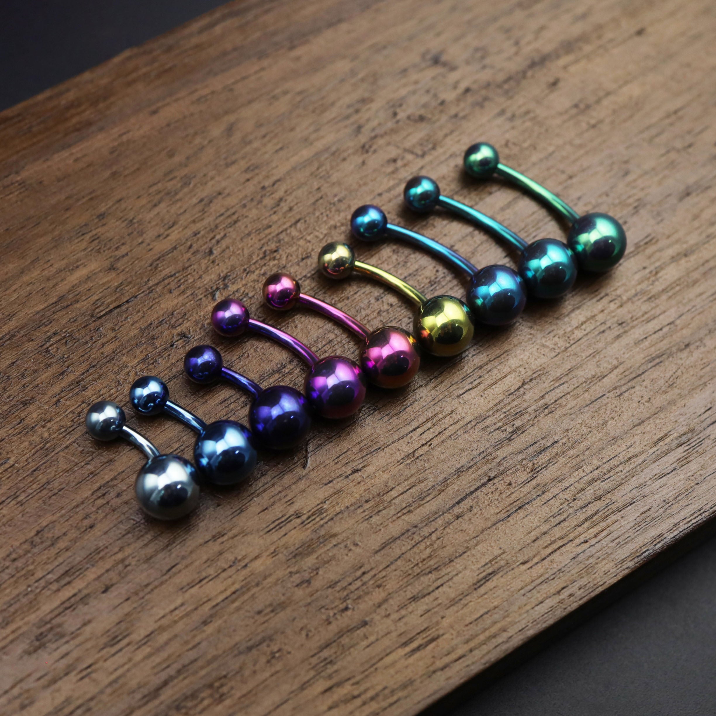 Classic externally threaded Titanium  Belly Ring