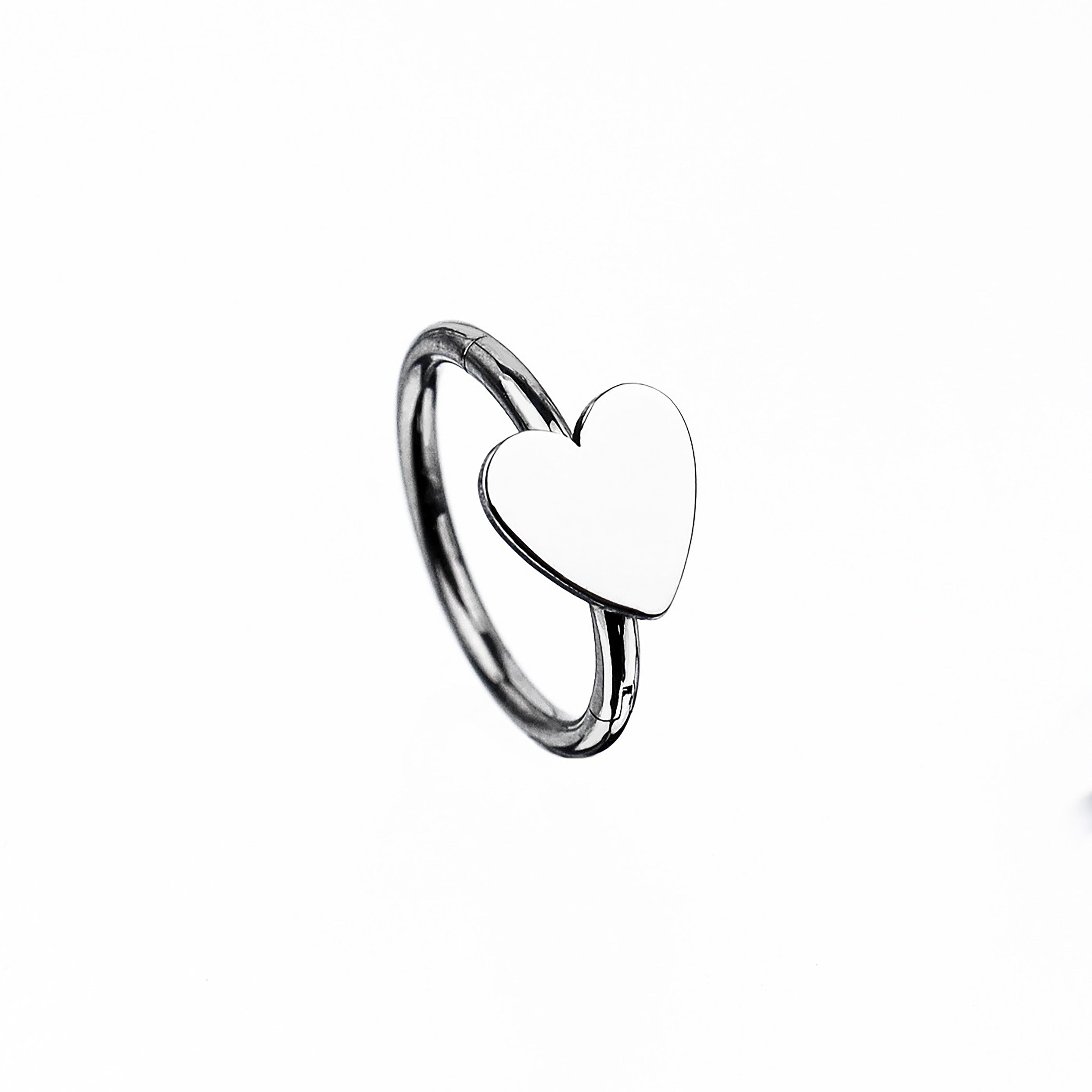 16G Titanium Heart Ring