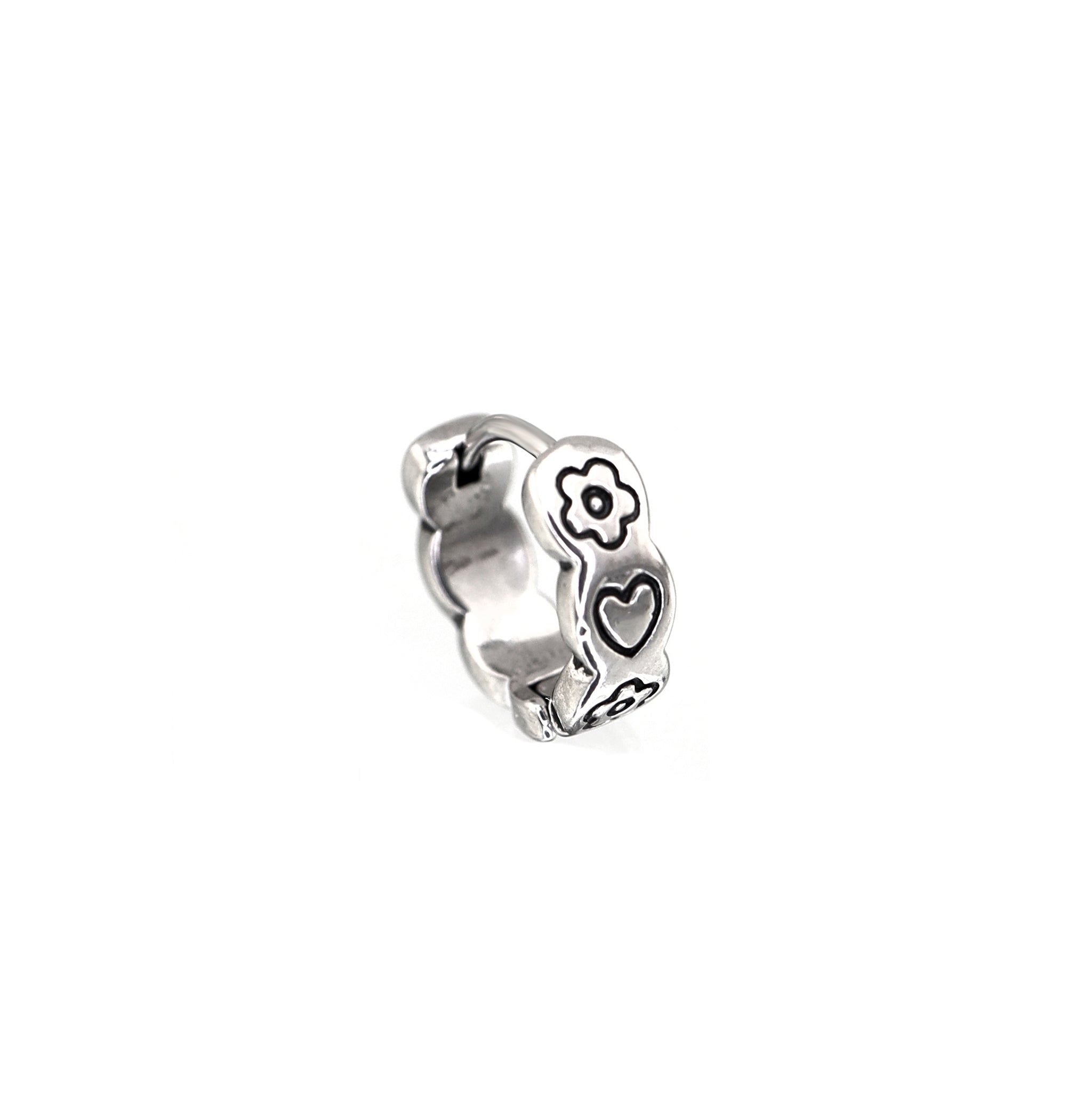 Minimalist Engraved Heart & Flower tainless steel Earrings ph1