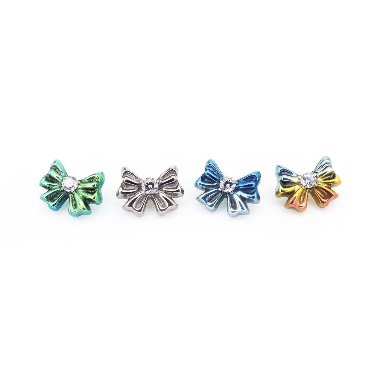 3D Engraved CZ Bow Titanium Ear Studs ph2 未完成