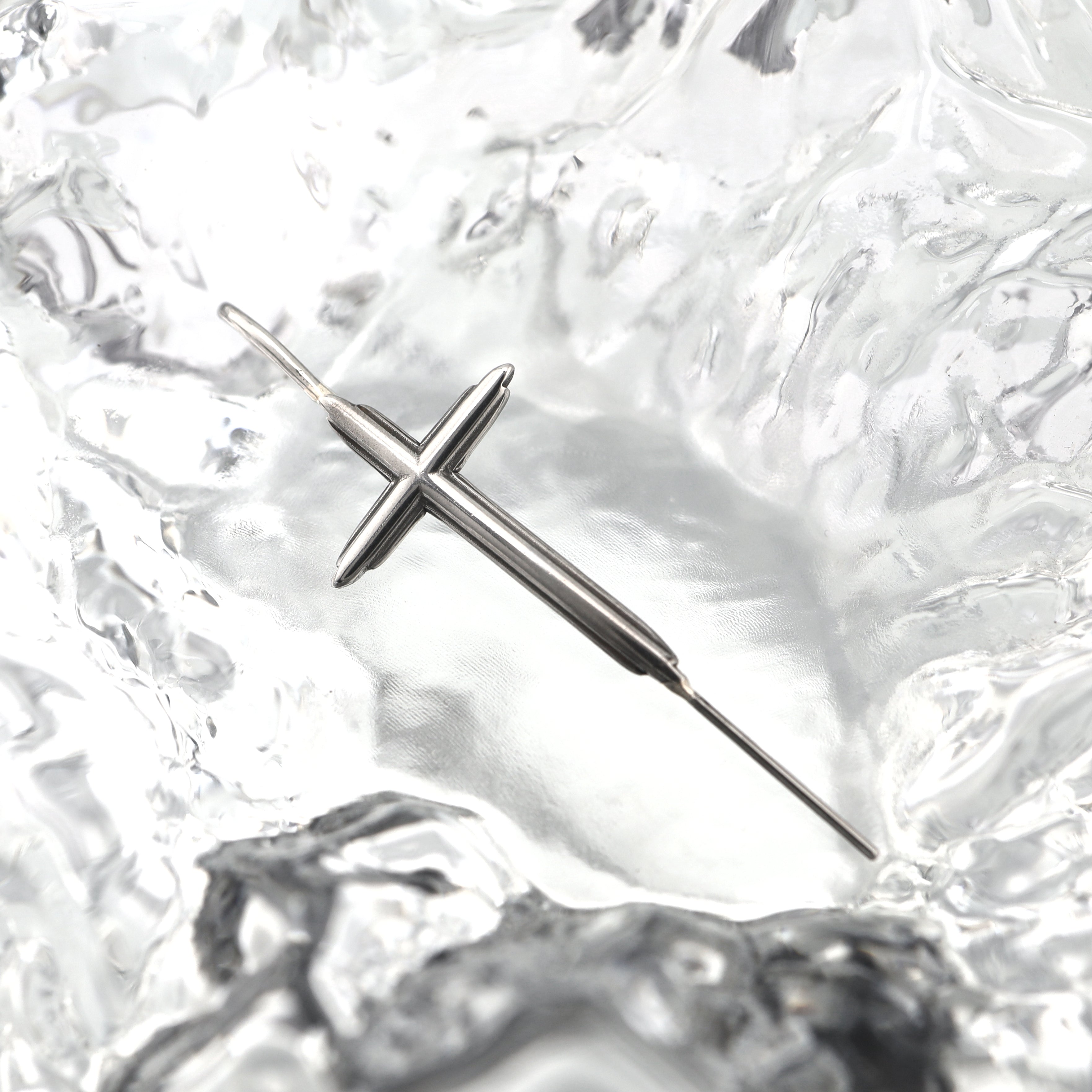 Single Ear Cross tainless steel Ear Climber ph1