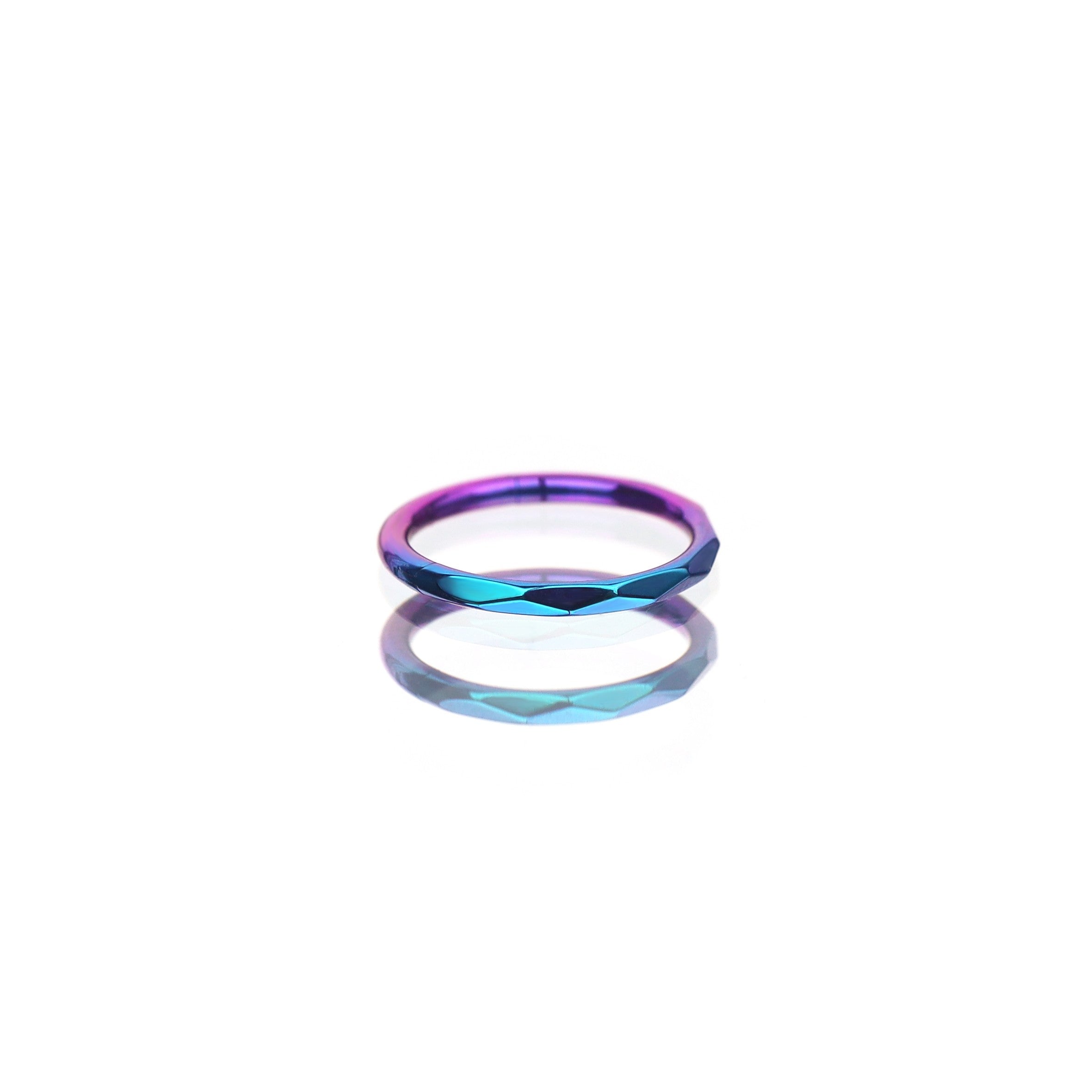 Engraved wavy Titanium Segment Hoop